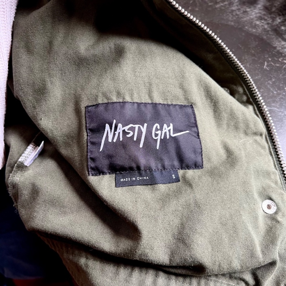 Women’s Jacket - Picture 6 of 6